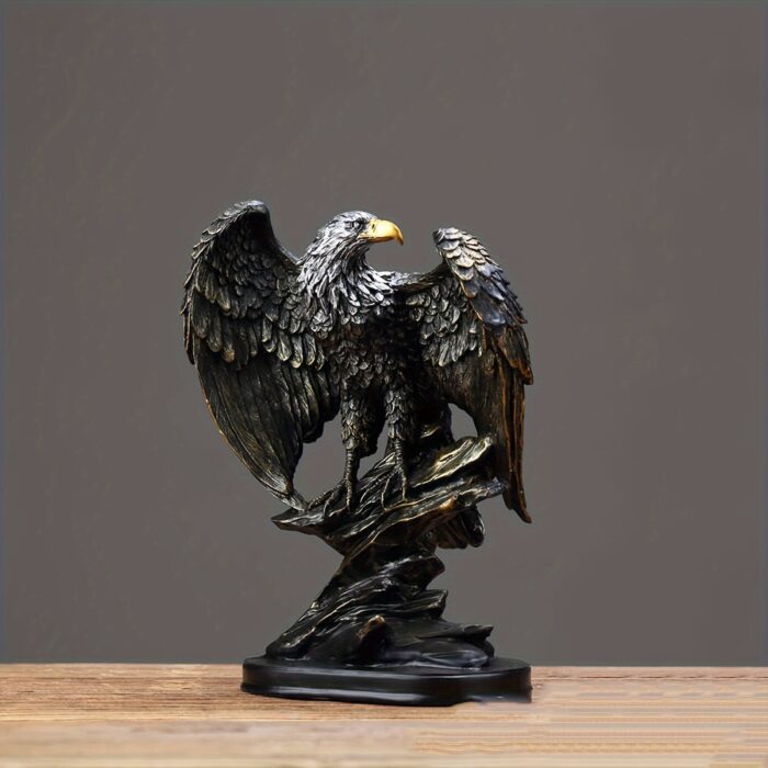 Standing Eagle Carving Resin Ornament – American Style Statue
